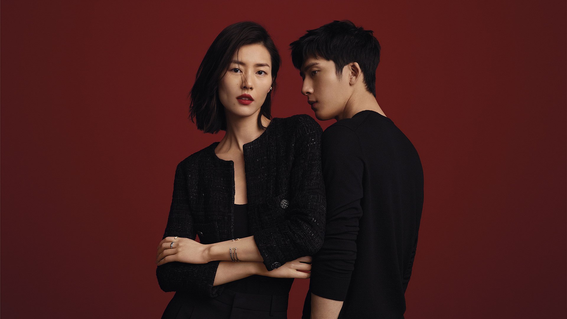 kaiyun中国官方网站-全球球场激烈战斗：篮球争雄风云再起，篮球场之争